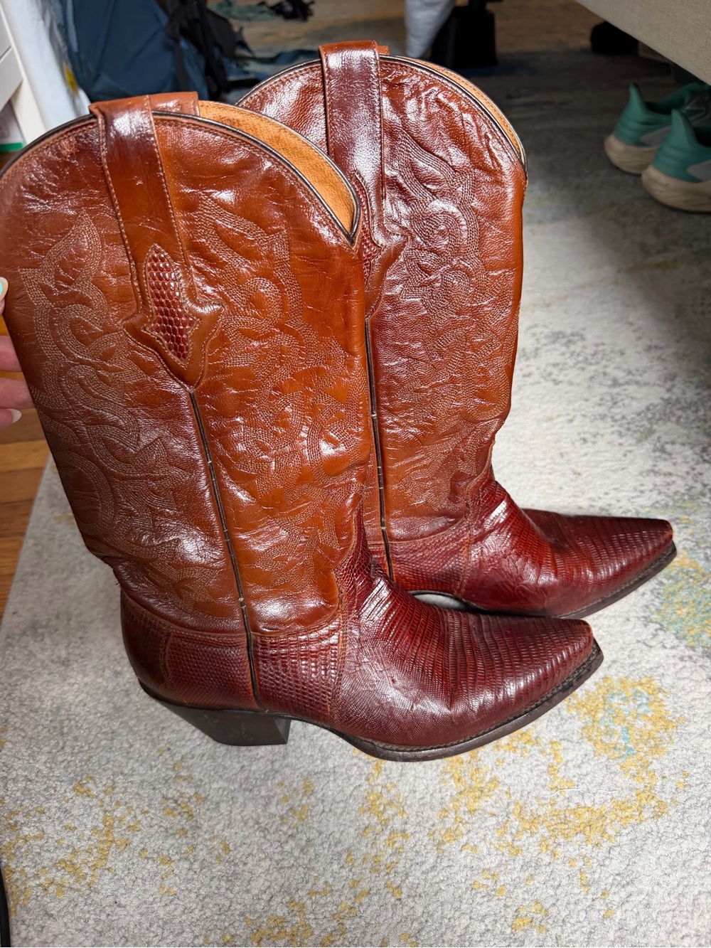 Resistol Ranch By Lucchese Lizard and leather Women's
Cowboy Boots Size 7